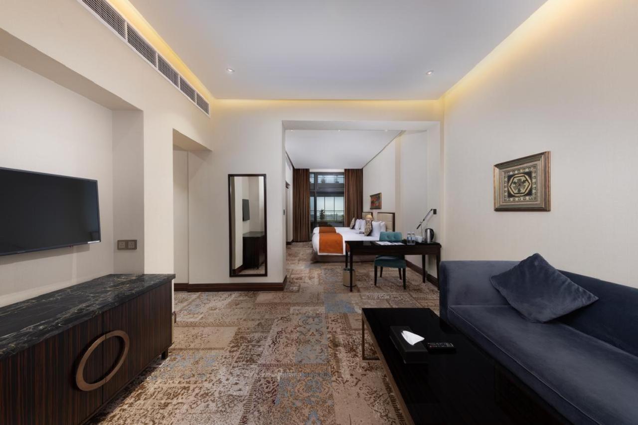 Warwick Al Khobar Hotel Exterior photo