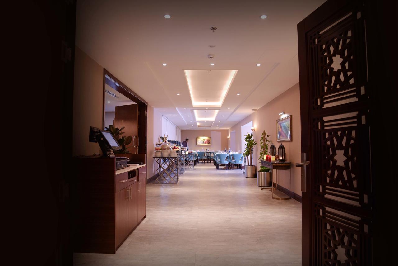 Warwick Al Khobar Hotel Exterior photo